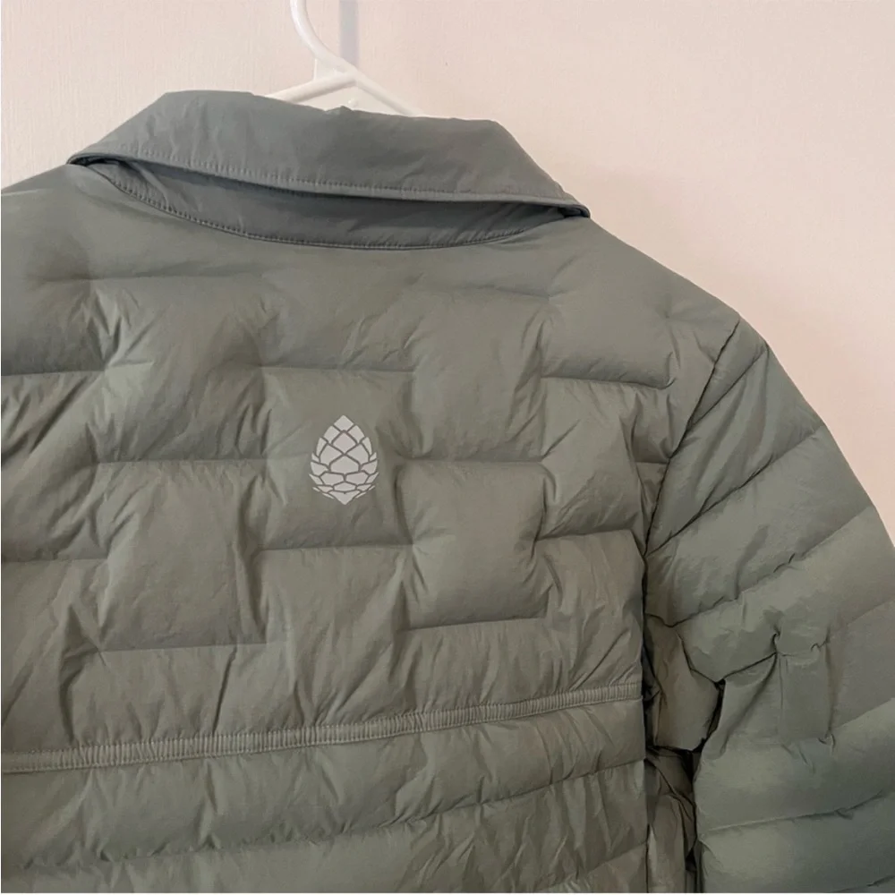 Stio Skillet Snap Insulated Stretch Down Jacket in Sage Green - Picture 9 of 12